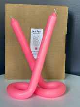 Load image into Gallery viewer, Pink double twist candle
